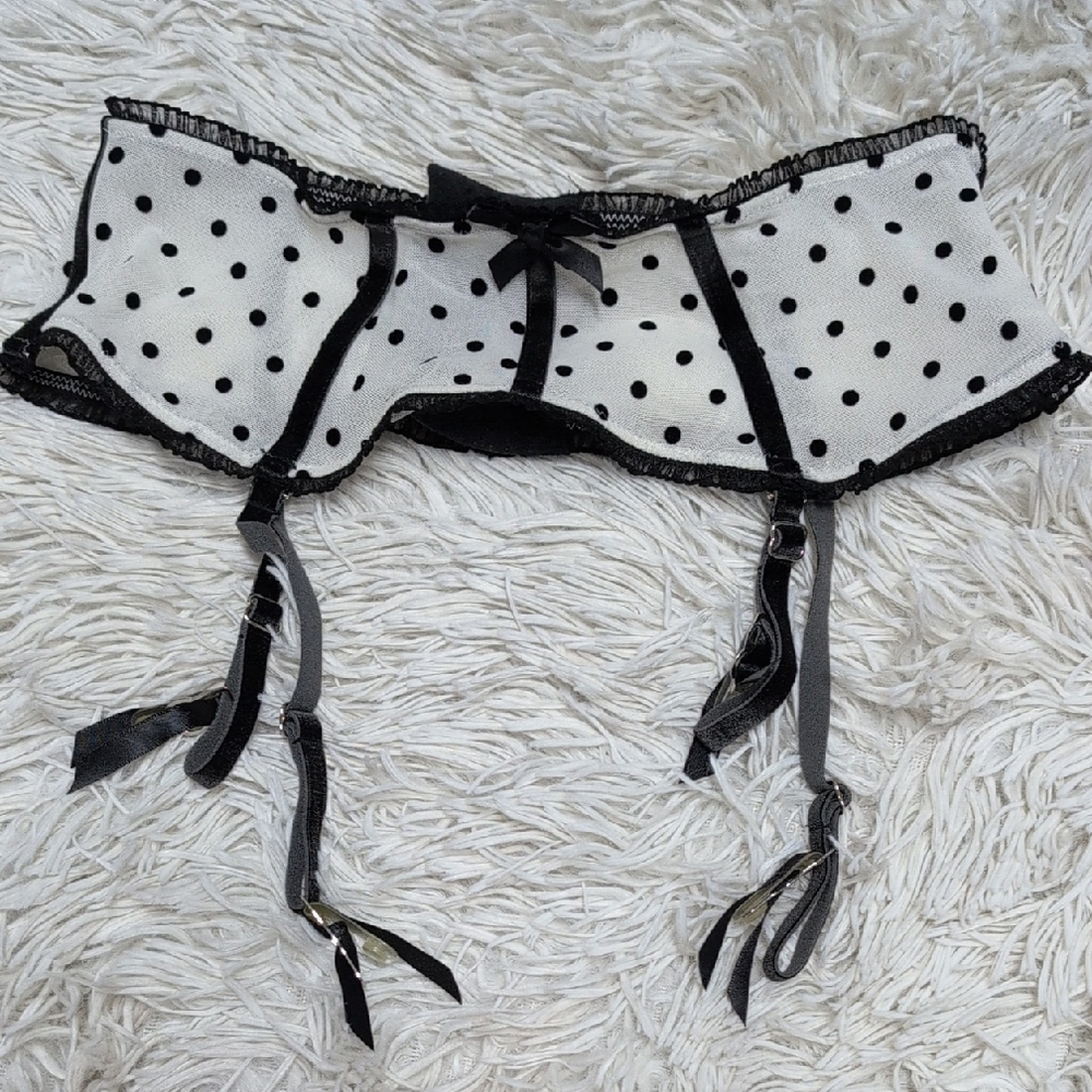 VS Vintage-Inspired Black & White Polka Dot Garter Belt with Adjustable Straps